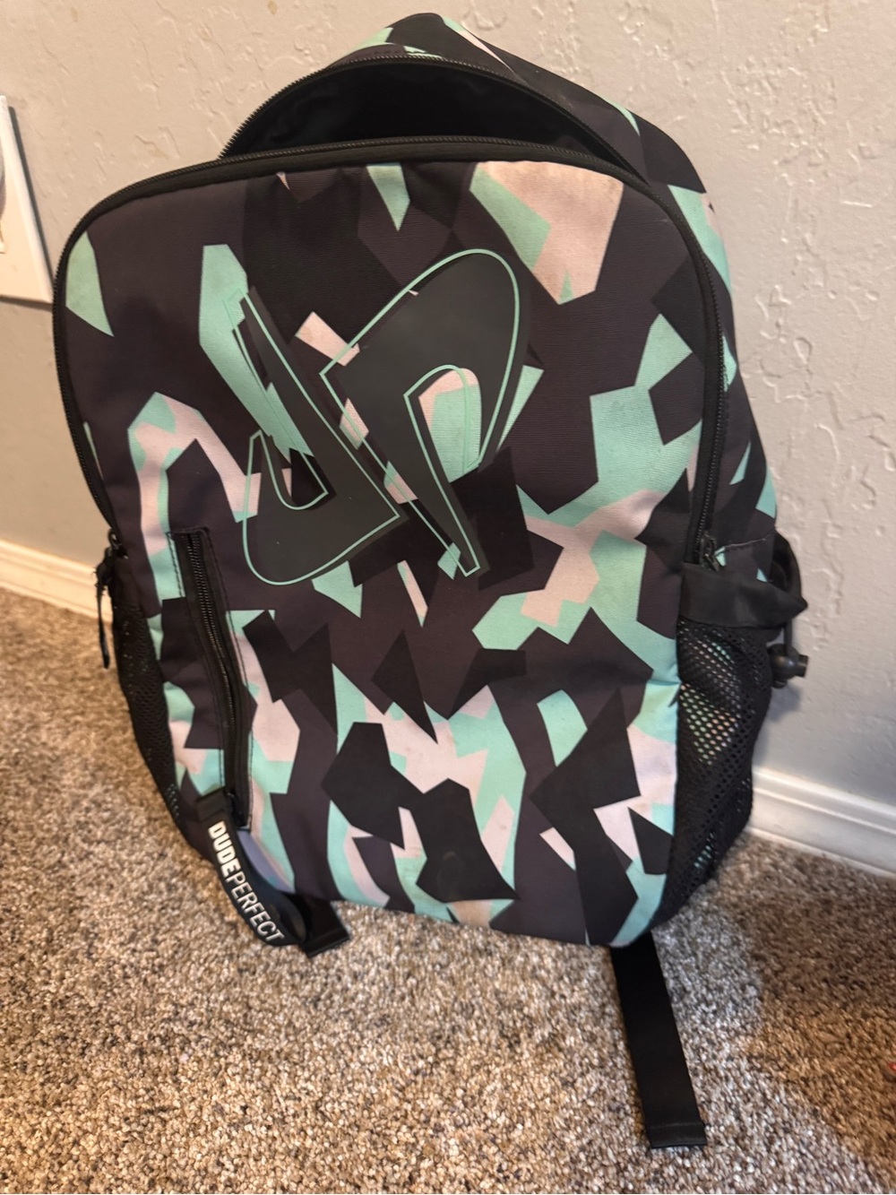 Camouflage Print Backpack - Black & Mint